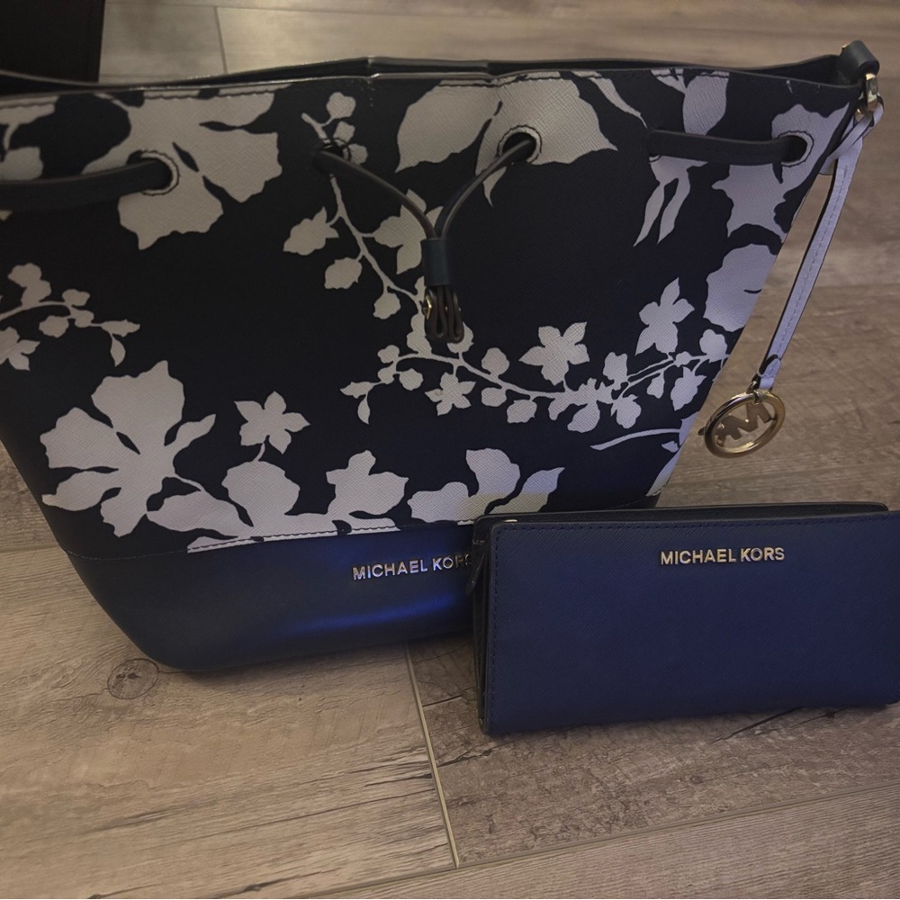 Michael Kors Black and White Floral Shoulder Bag and Wallet